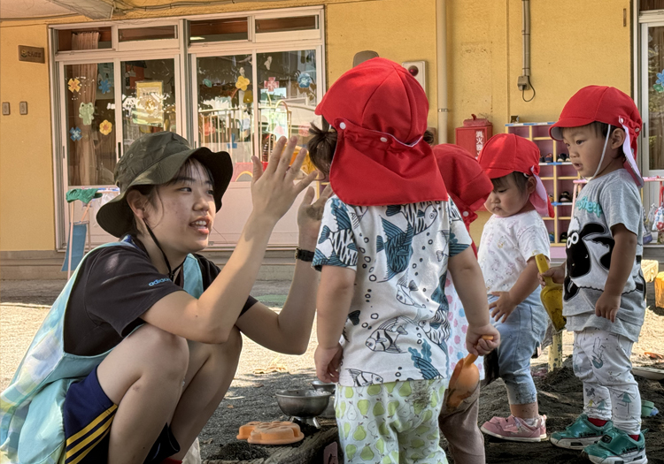 子どもも大人も分け隔てなく、大切に。何かあればお互いに助け合うこと。それが自然体で出来るのが特徴です。